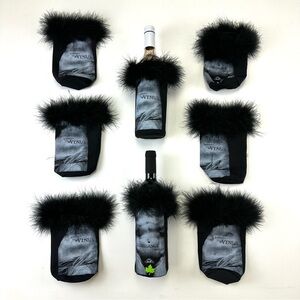 Wine Bottle Gift bag NEW 8 piece  2 Renaissance male bags 6 female theme bags